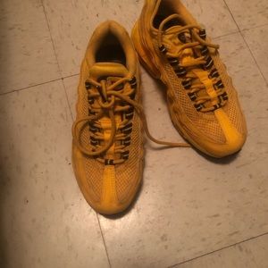 Haven’t been worn 9.5 out of 10 condition